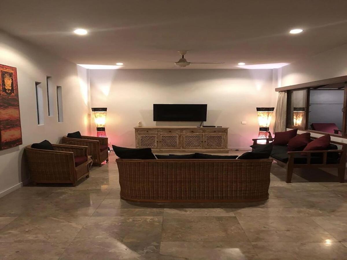 Shishi Bali Villa Seminyak Kültér fotó