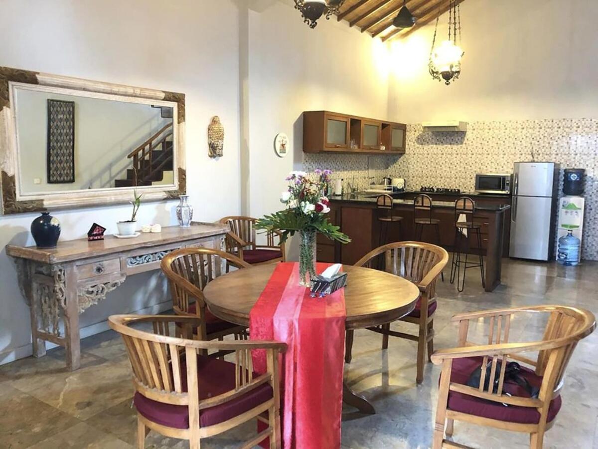 Shishi Bali Villa Seminyak Kültér fotó