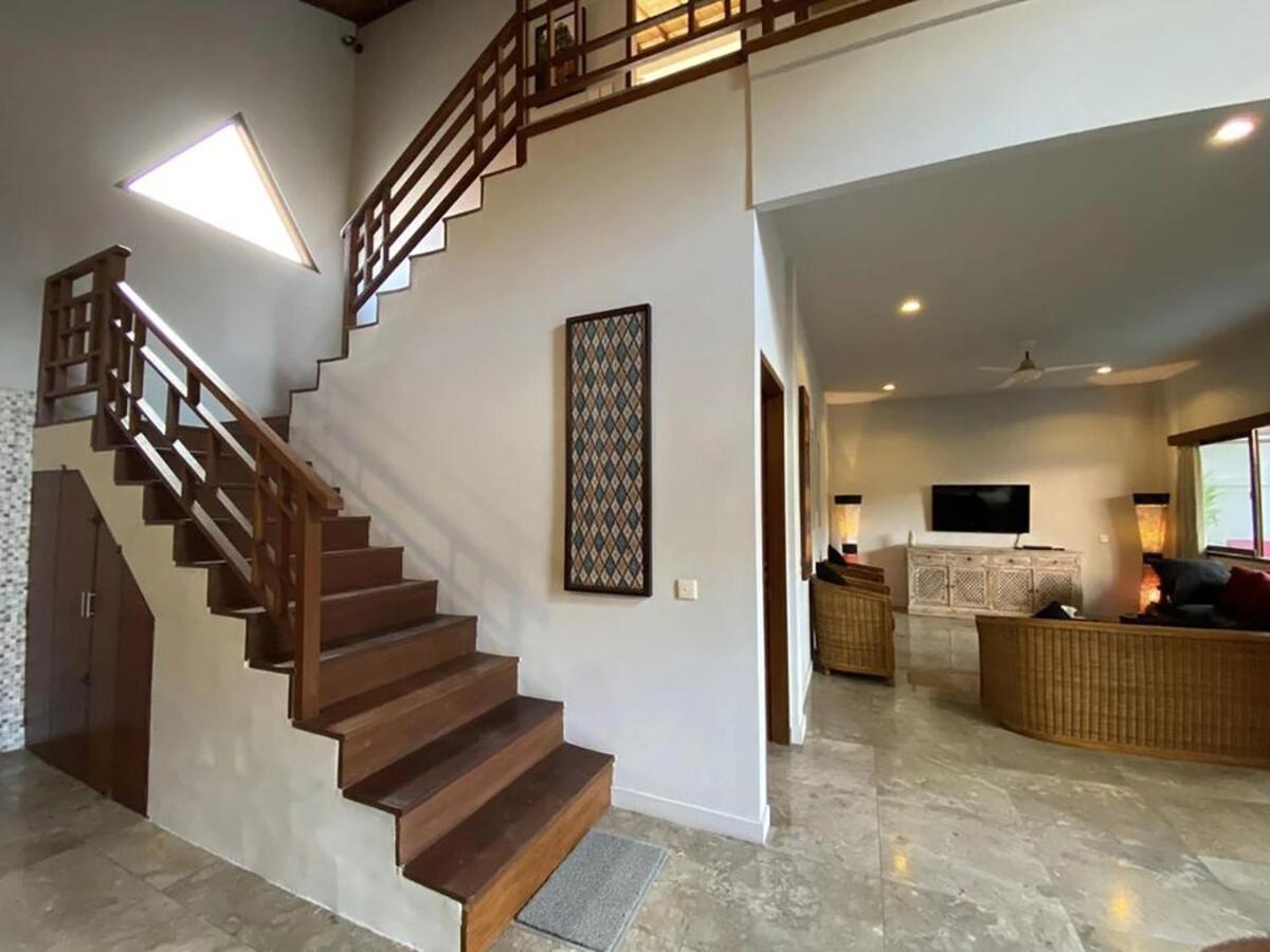 Shishi Bali Villa Seminyak Kültér fotó